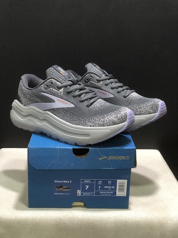 Brooks Ghost Max 2 11