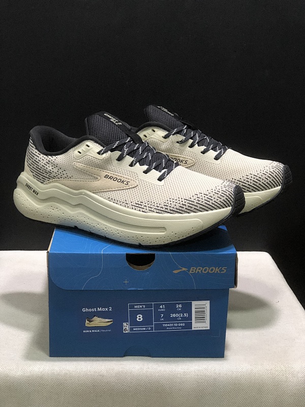 Brooks Ghost Max 2 8