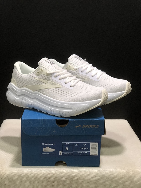Brooks Ghost Max 2 10