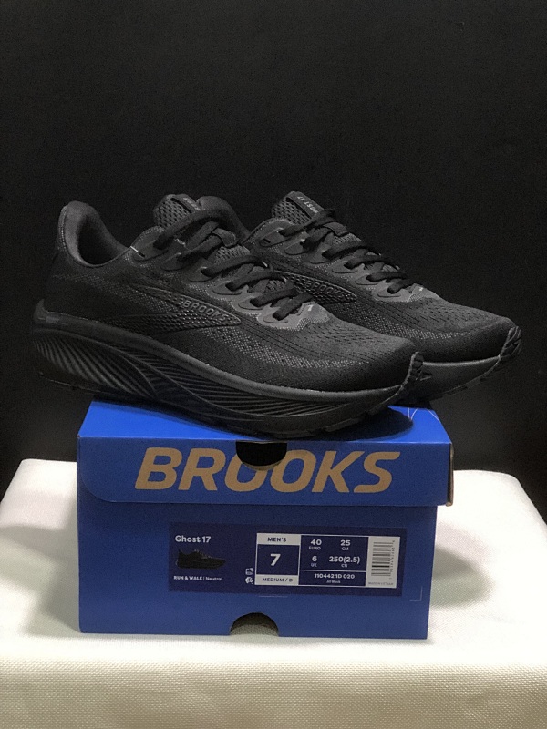Brooks Ghost 17