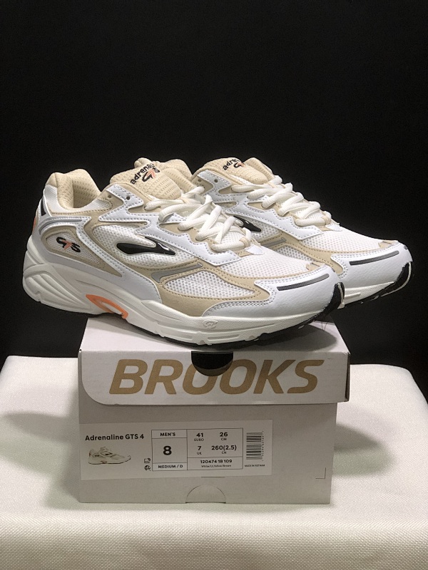 Brooks Adrenaline GTS 4 5