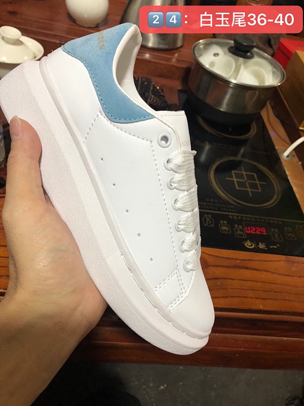 Alexander McQueen 19
