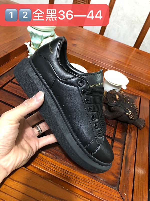 Alexander McQueen 8
