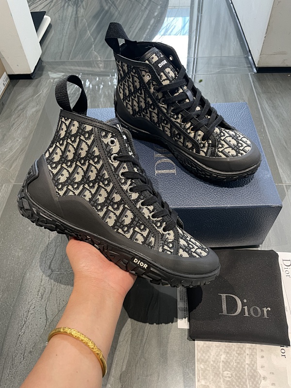 DIOR.B28 8