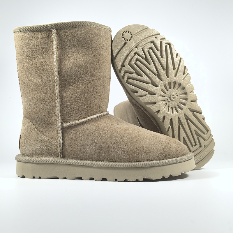 UGG 5825  36 9
