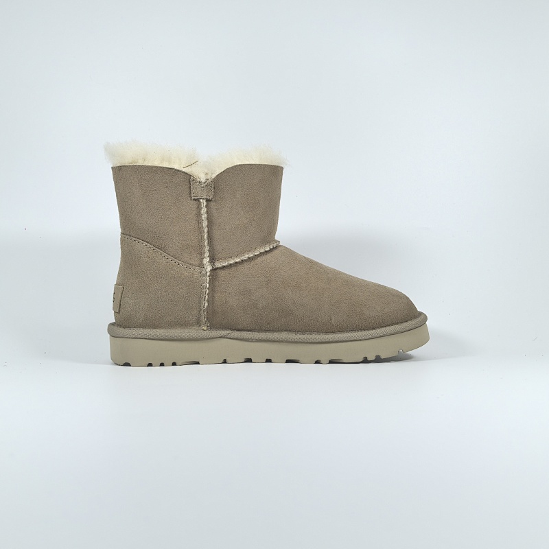 UGG 3352  36 5