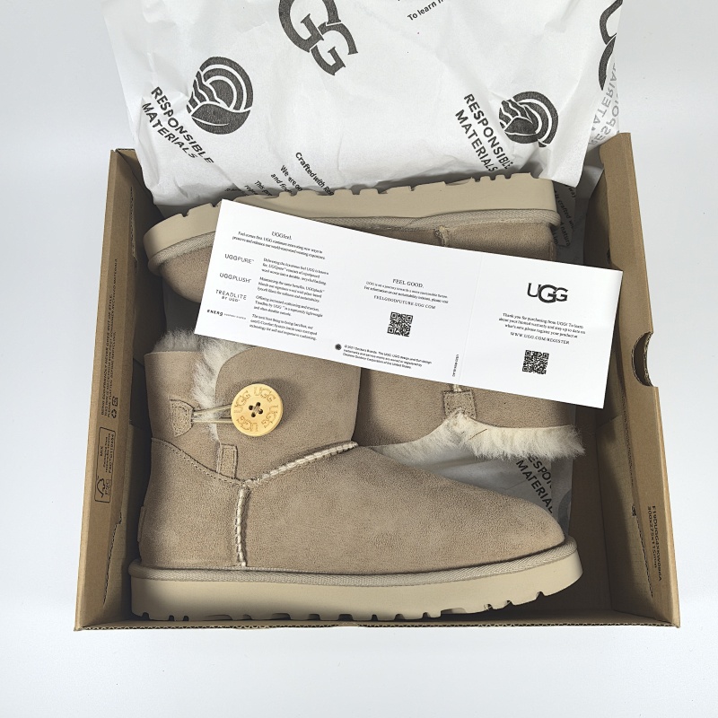 UGG 3352  36 6