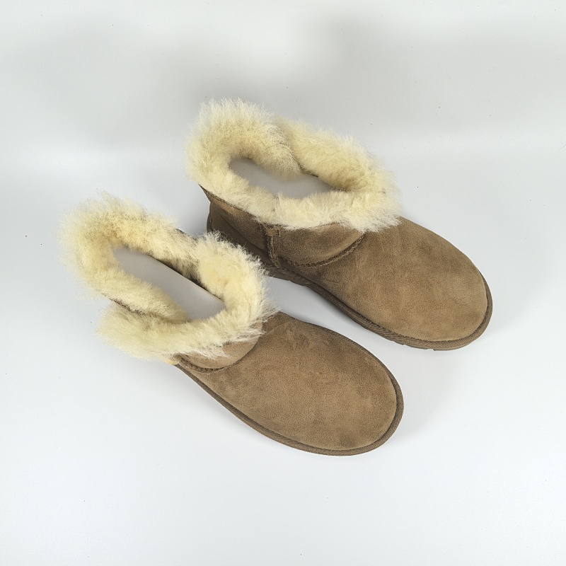 UGG 3352  36 9
