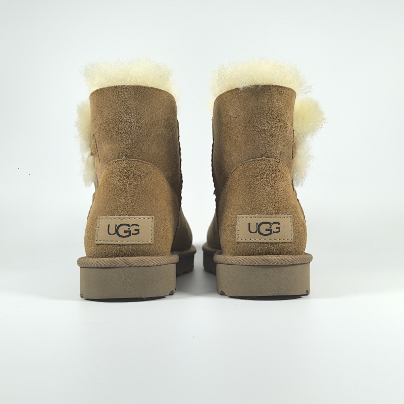 UGG 3352  36 10