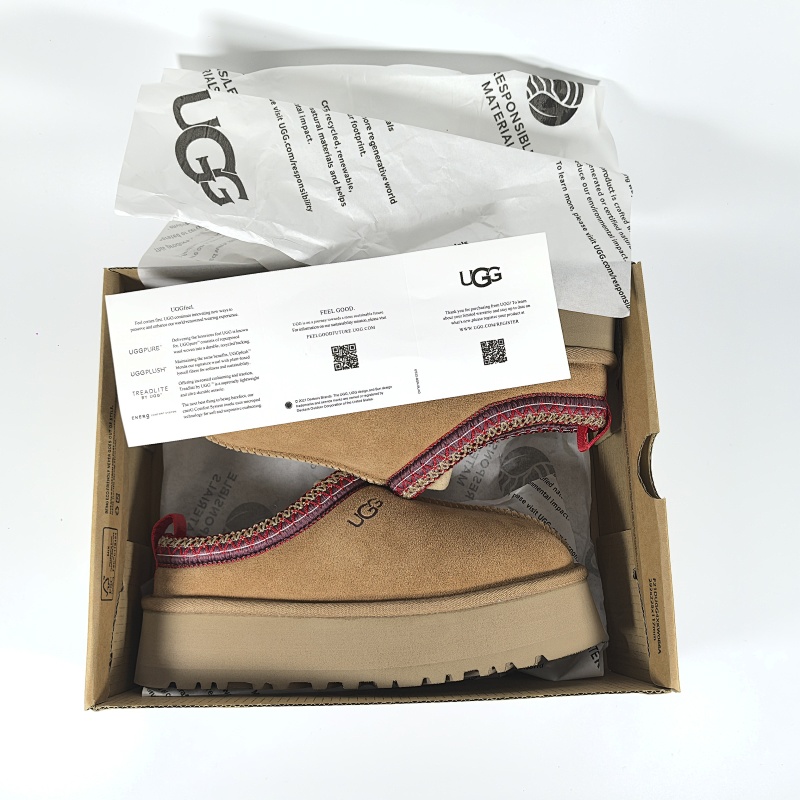 UGG 255336 24