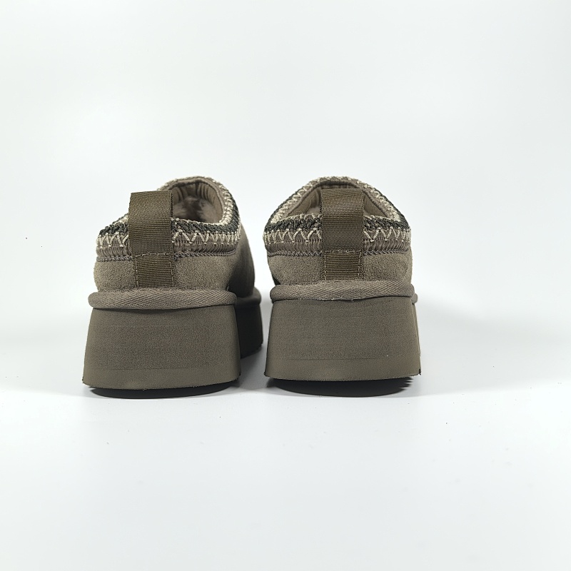 UGG 255336 33