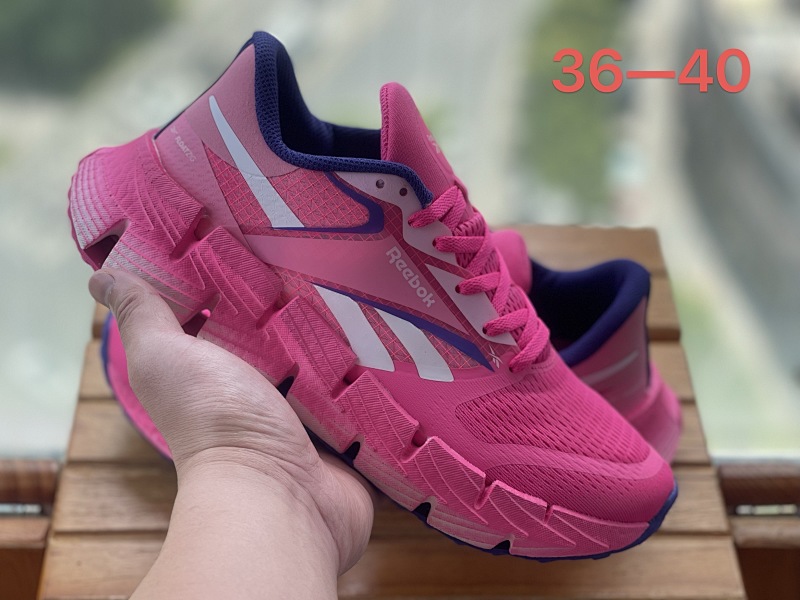 REEBOK.ZIG 21